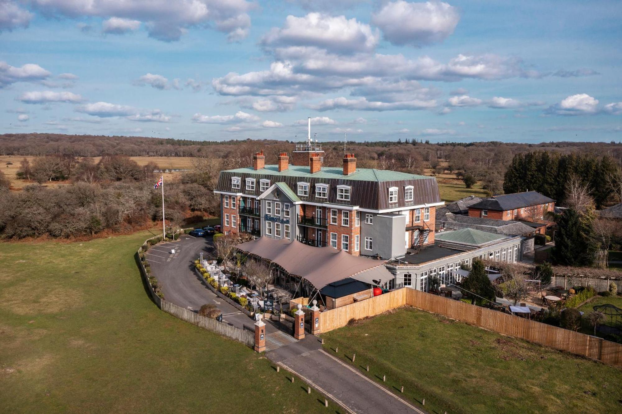 Balmer Lawn Brockenhurst Extérieur photo